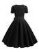 Robe à manches courtes noire et col carré des années 1950 et ensemble d'accessoires