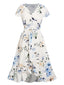 Robe bleue à manches courtes et col en V à imprimé floral des années 1940