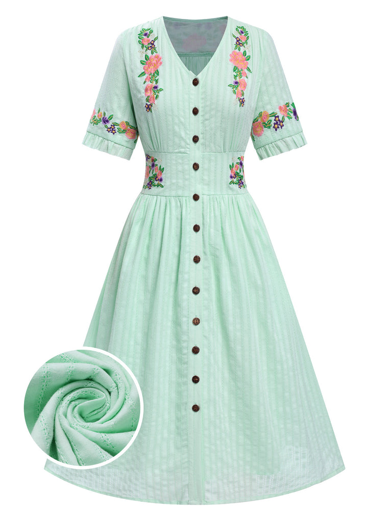 Robe fleurie brodée vert menthe à col en V en pur coton des années 40