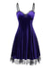 Robe en velours et dentelle à col en V violet vif des années 1980