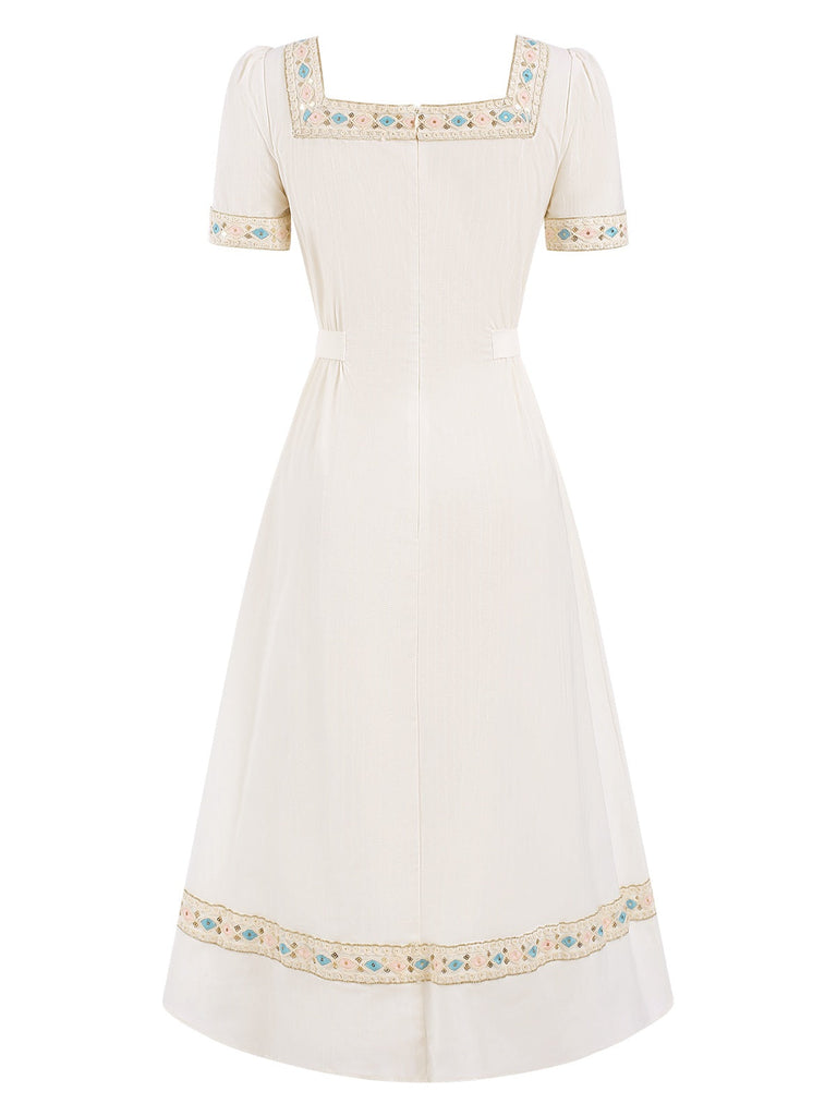 [Pré-vente] Robe blanche crème à col carré brodée des années 40