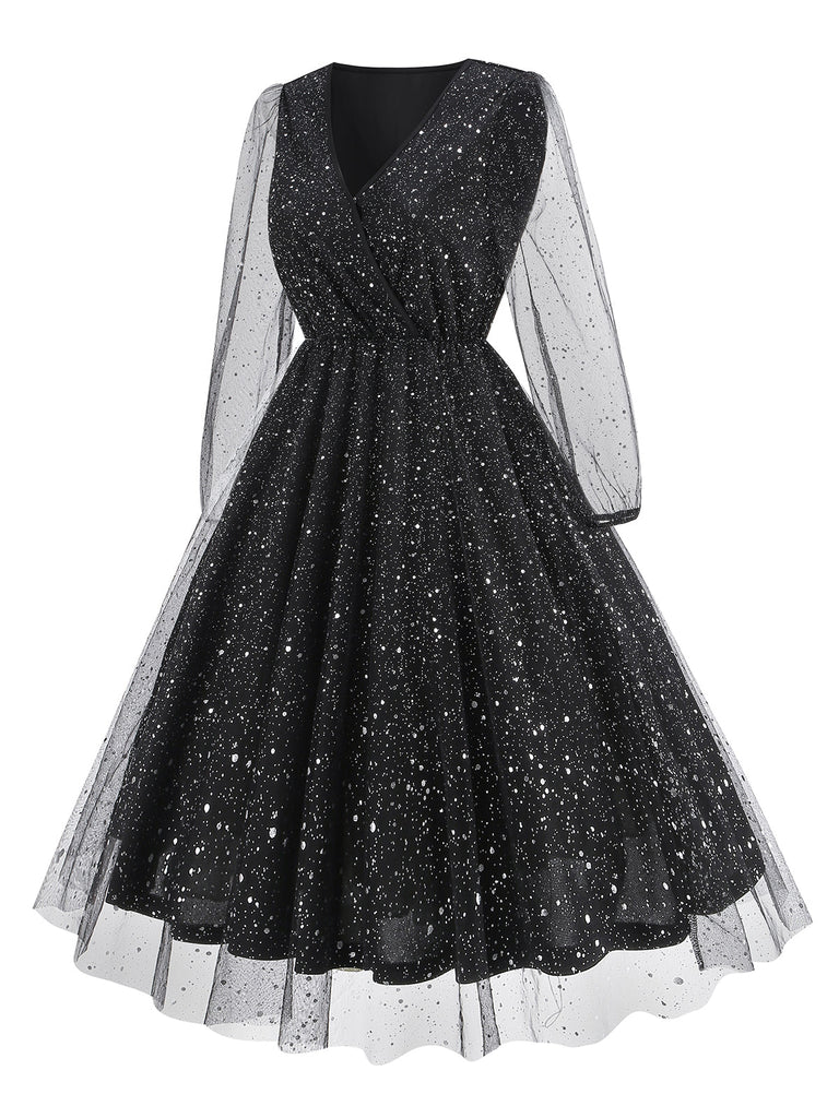 Robe noire à col en V et paillettes en maille des années 1950