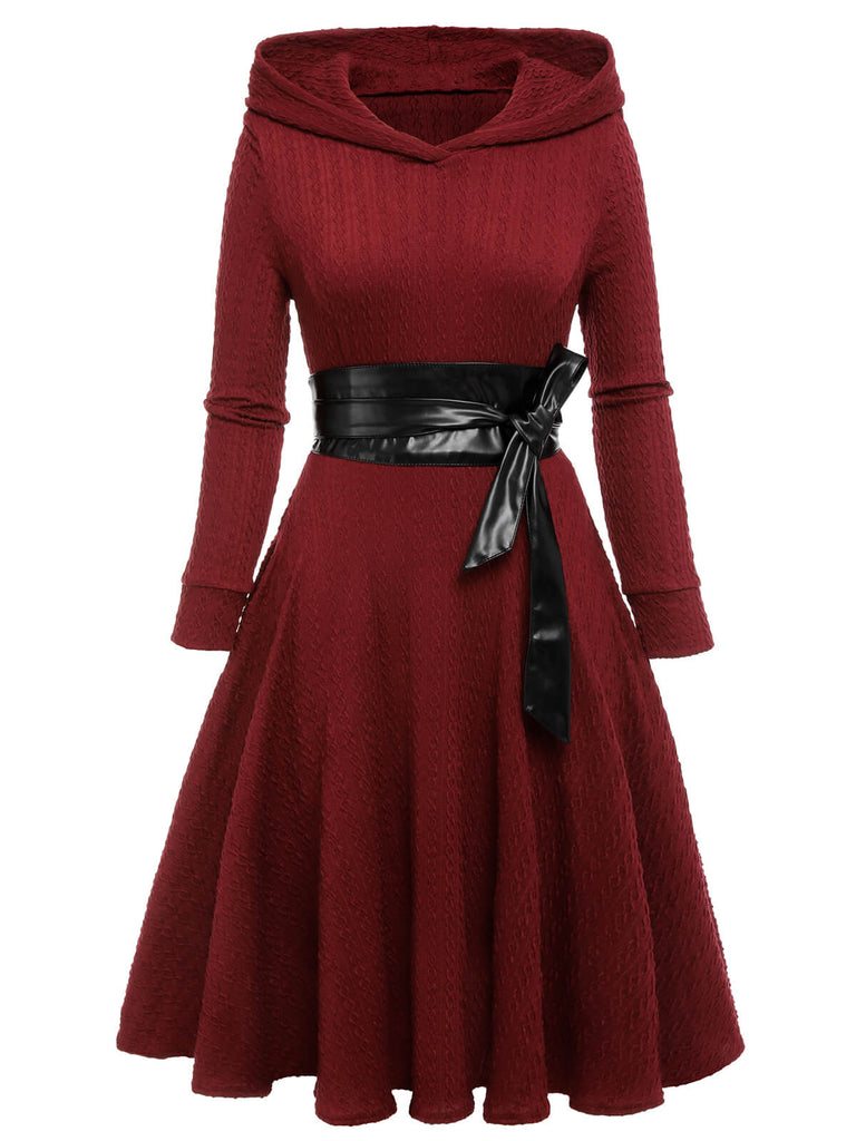 Robe trapèze à capuche en tricot rouge années 1950